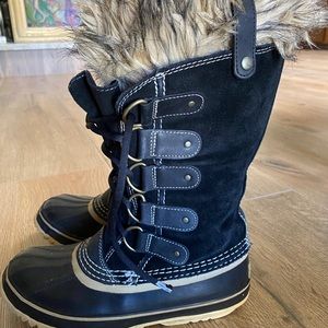 Sorel Joan of Arctic size 8